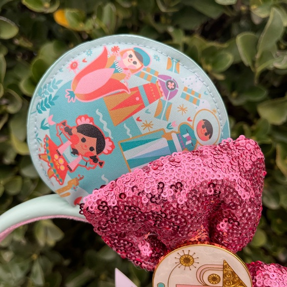 Disney Parks It’s a Small World Minnie Mouse Ears Bow Headband 2025